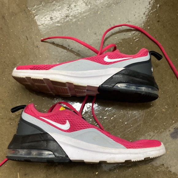 NIKE AIR MAX Y4.5 W6.5 LACE UP PINK WHITE BLACK LIGHT WEIGHT RUNNING SHOE - Picture 2 of 5